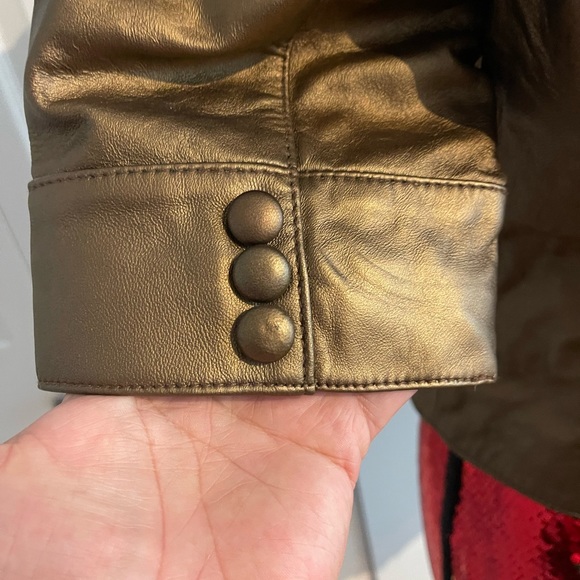 Leather jacket - Picture 4 of 6